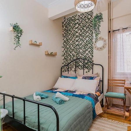 Green Boho Apartment Athena Bagian luar foto