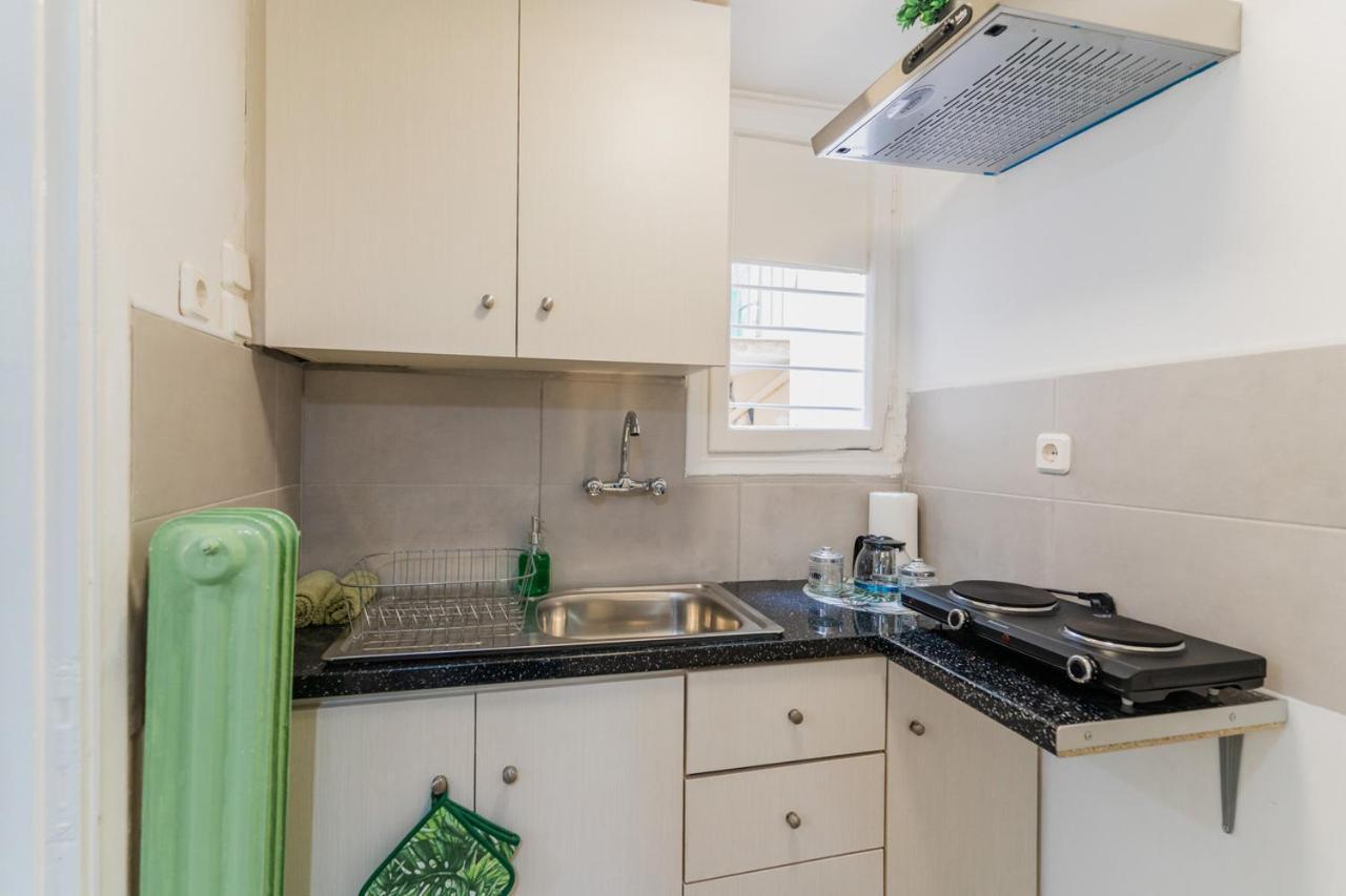 Green Boho Apartment Athena Bagian luar foto