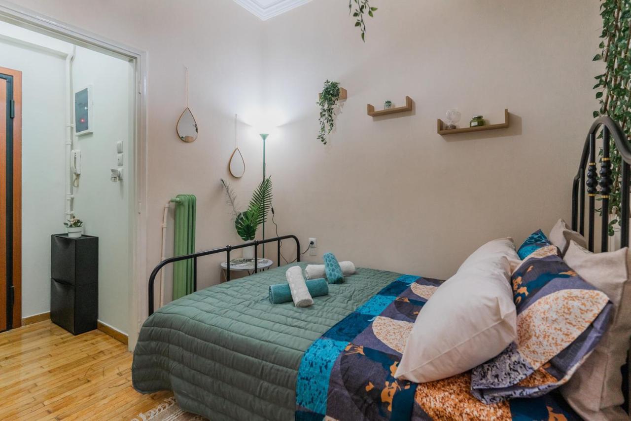 Green Boho Apartment Athena Bagian luar foto